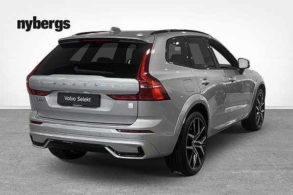 Volvo XC60 14 of 17