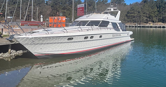 Princess 55 (62ft) fly nyrenoverad | 2 x Volvo Penta TAMD122 5 of 21