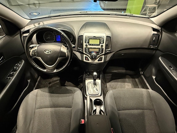 Hyundai i30 12 of 12