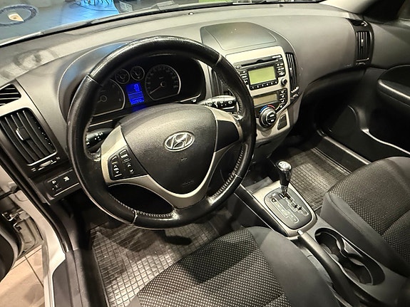 Hyundai i30 9 of 12