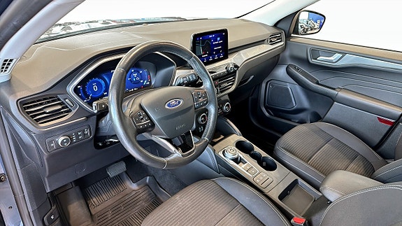 Ford Kuga 11 of 18