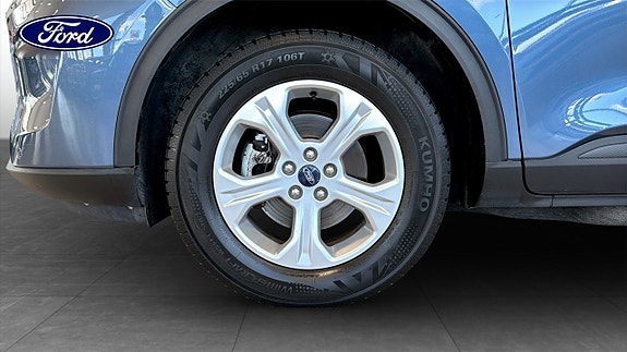 Ford Kuga 9 of 18