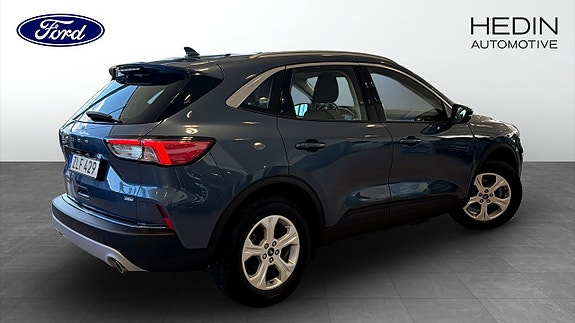 Ford Kuga 2 of 18