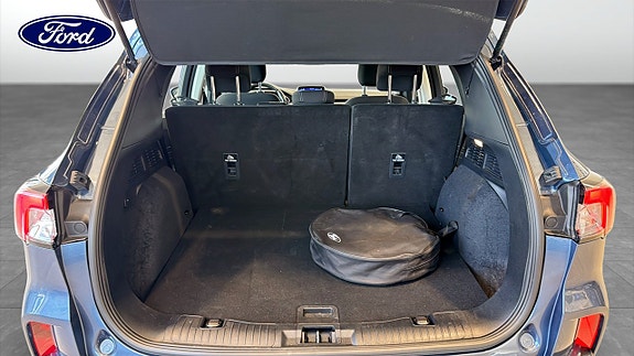 Ford Kuga 10 of 18