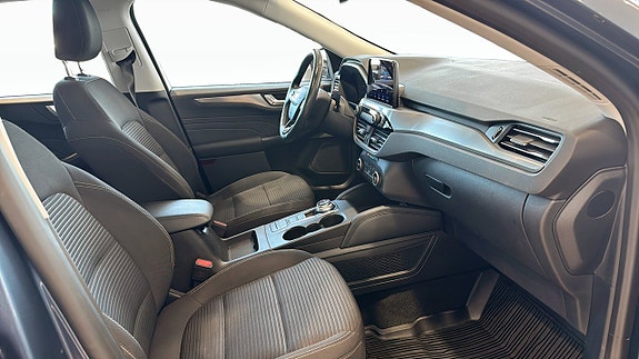Ford Kuga 3 of 18