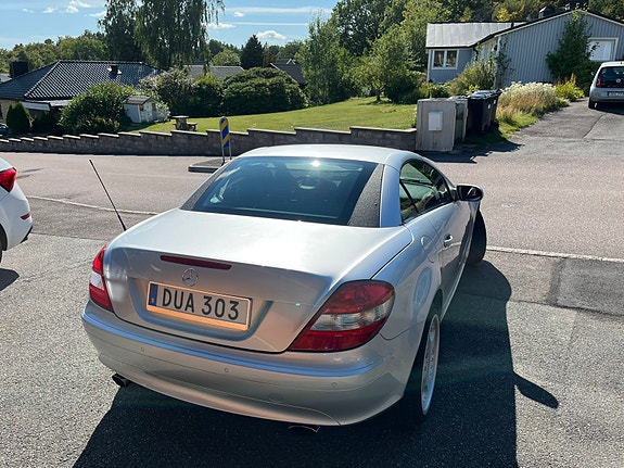 Mercedes-Benz SLK200 8 of 9