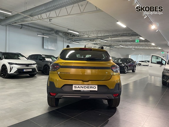 Dacia Sandero Stepway 5 of 16