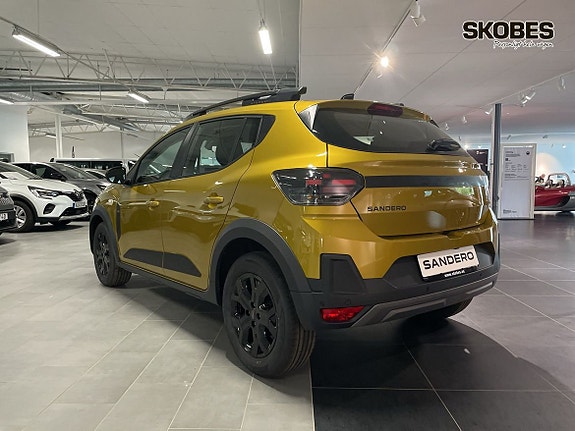 Dacia Sandero Stepway 4 of 16