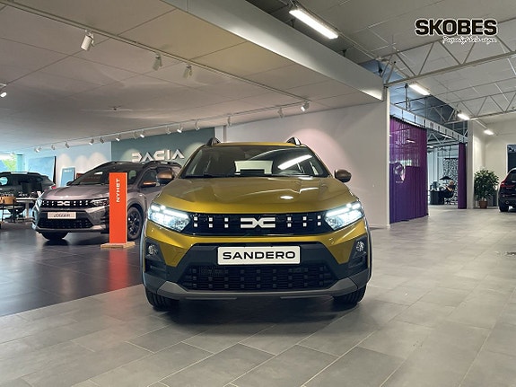 Dacia Sandero Stepway 2 of 16