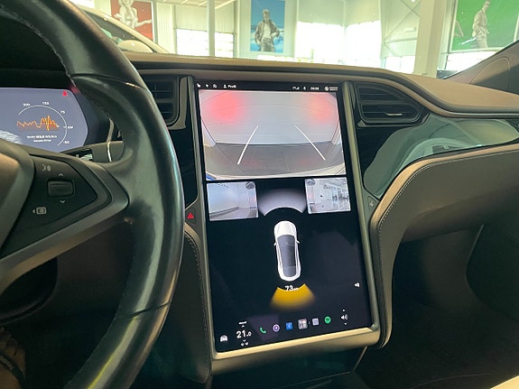 Tesla Model S 16 of 23