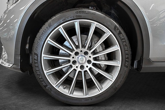 Mercedes-Benz GLC250 d 2 of 24