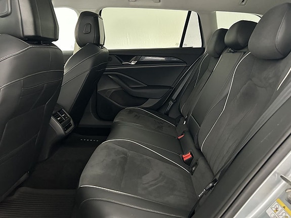 Volkswagen Passat 11 of 21