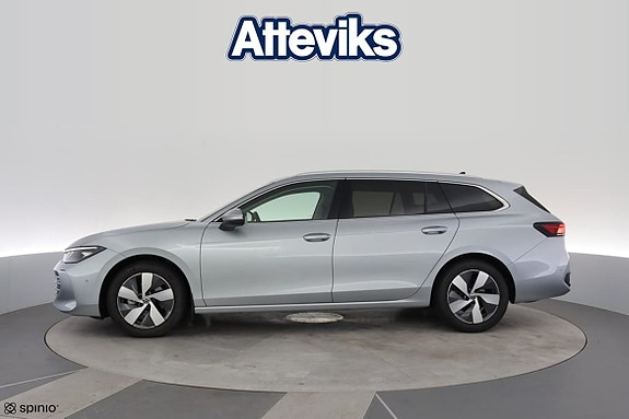 Volkswagen Passat 6 of 21