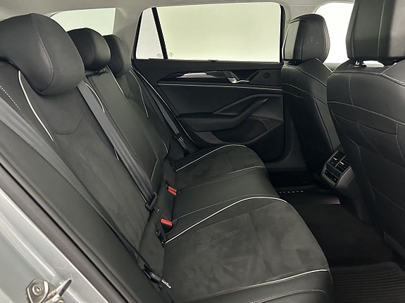 Volkswagen Passat 15 of 21