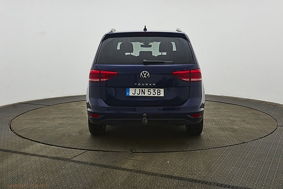 Volkswagen Touran 4 of 27