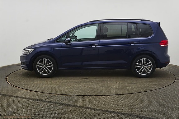 Volkswagen Touran 5 of 27
