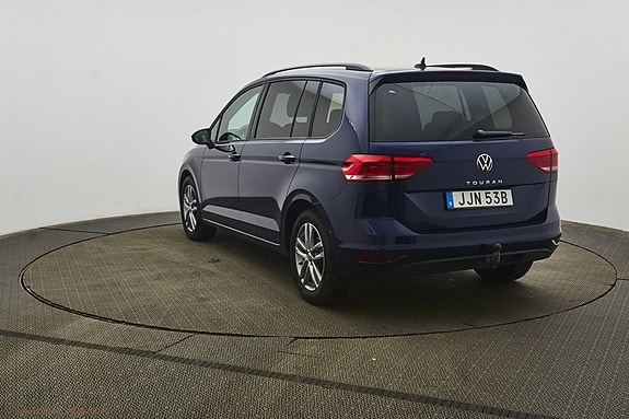 Volkswagen Touran 3 of 27