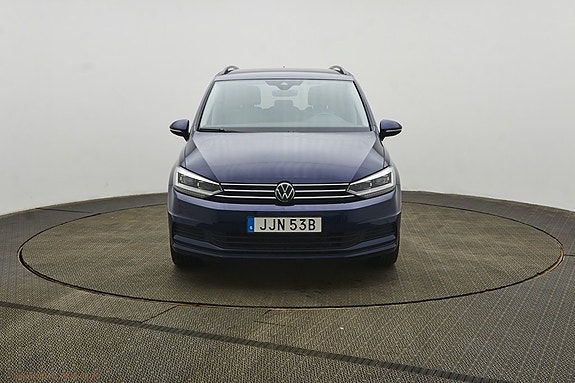 Volkswagen Touran 2 of 27