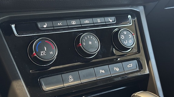 Volkswagen Touran 24 of 27