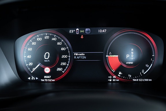 Volvo XC40 17 of 29