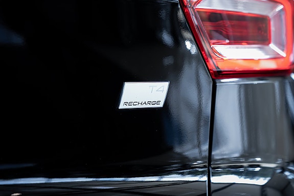 Volvo XC40 13 of 29