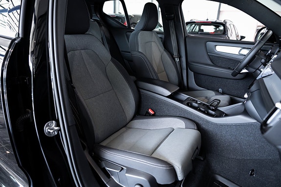 Volvo XC40 28 of 29