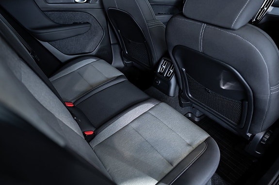 Volvo XC40 26 of 29
