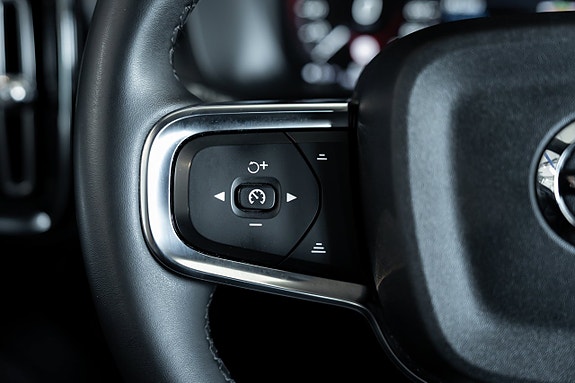 Volvo XC40 23 of 29