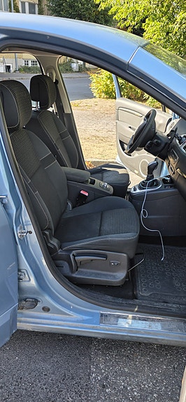 Renault Grand Scenic III 7 of 7