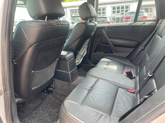 BMW X3 4 of 4