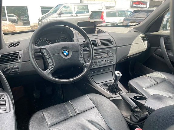 BMW X3 3 of 4