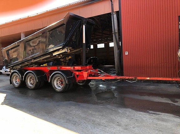Steelmec STS 20-24 – 3-axlat tippsläp – Hardox – Besiktigad