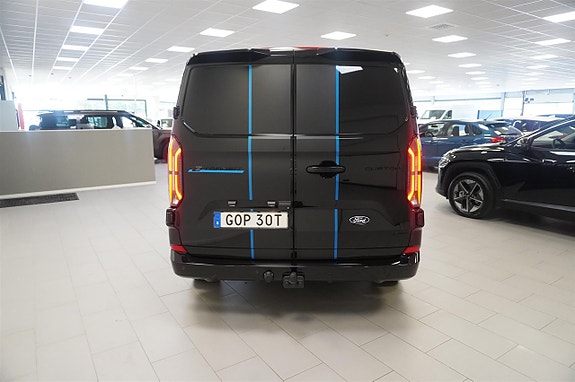 Ford Transit Custom 4 of 18