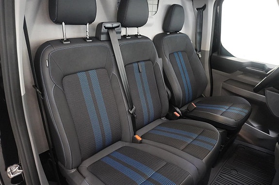Ford Transit Custom 12 of 18