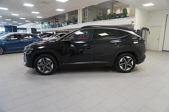 Hyundai Tucson 3 of 15