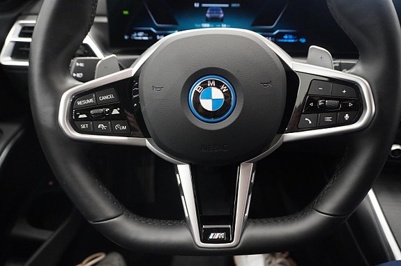 BMW 330e 13 of 18