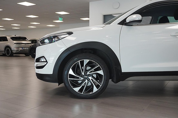 Hyundai Tucson 3 of 15