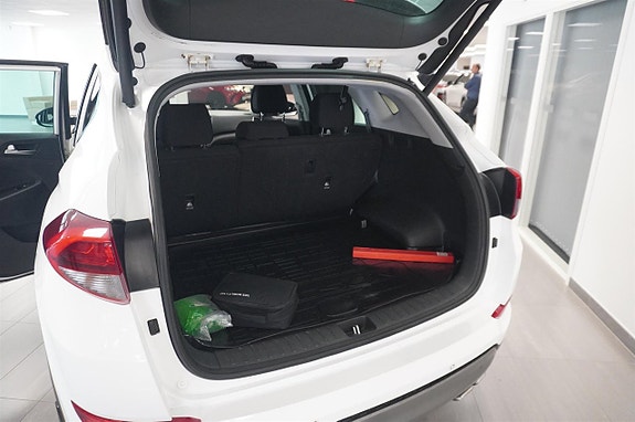 Hyundai Tucson 9 of 15