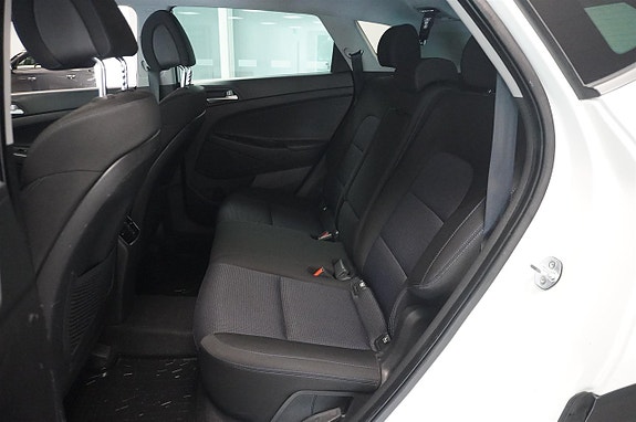 Hyundai Tucson 8 of 15