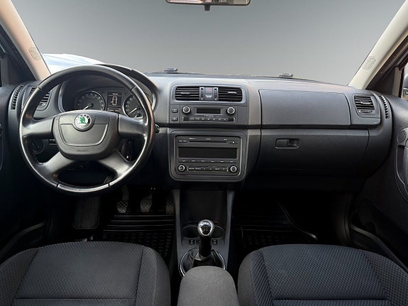 Skoda Fabia 5 of 9