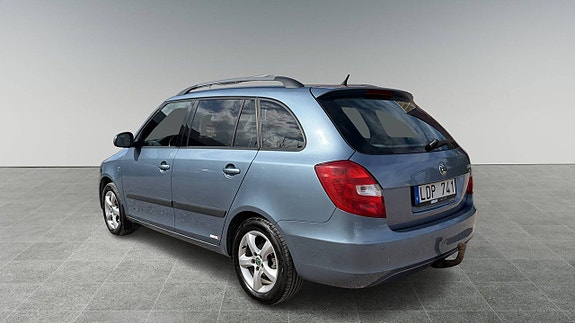 Skoda Fabia 2 of 9