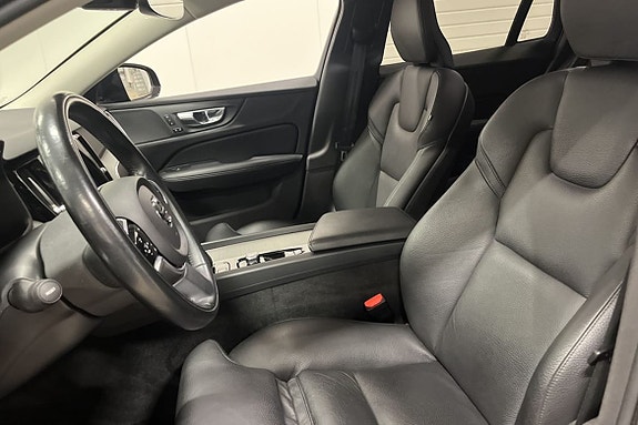 Volvo V60 Cross Country 6 of 24