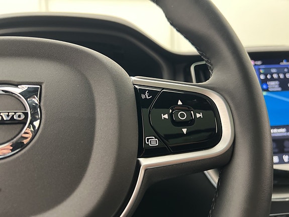 Volvo XC60 18 of 30