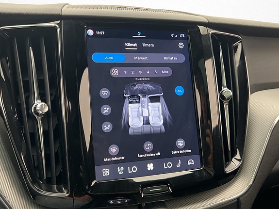 Volvo XC60 24 of 30