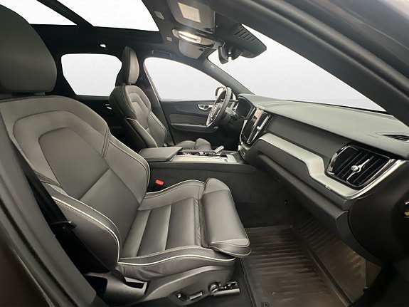 Volvo XC60 29 of 30