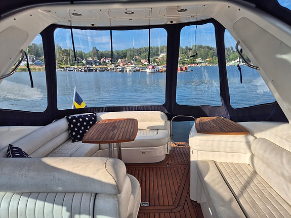 Sealine S34 med förlängd badbrygga 3 of 10