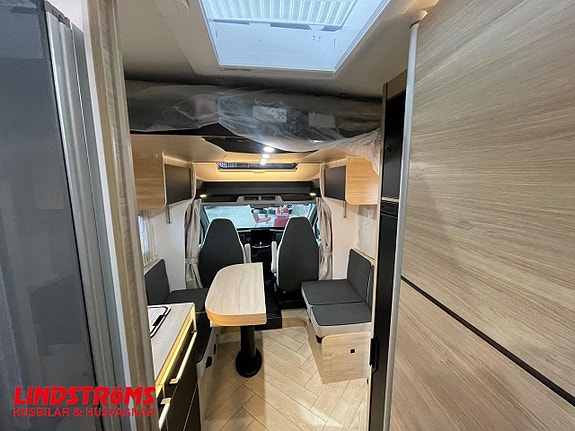 CHALLENGER 328 Graphite Edition 165hk Automat Queebed Ränta 3,95% 12 of 16