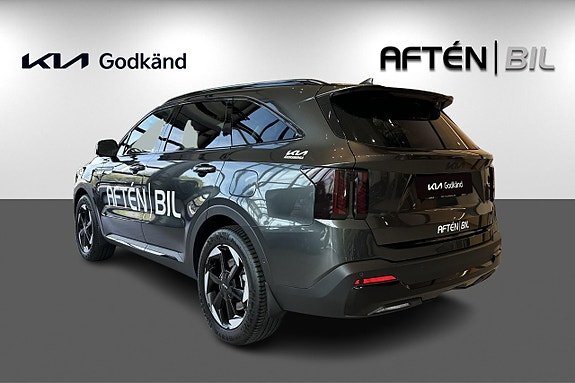 Kia Sorento 8 of 25