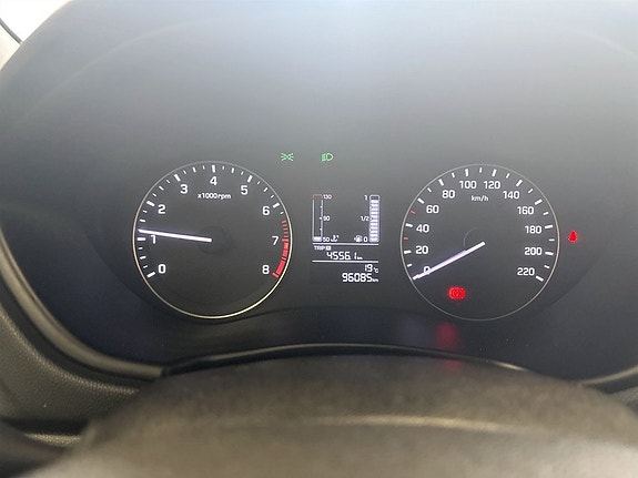 Hyundai i20 8 of 15