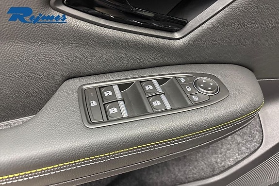 Renault Scenic E-Tech 17 of 19